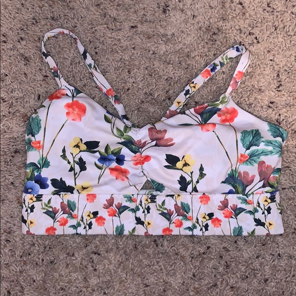 Sports bra